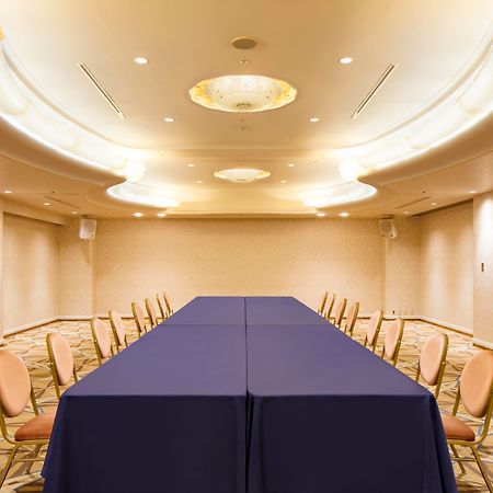 Grand Prince Hotel Shin Takanawa Präfektur Tokio Exterior foto A meeting room at the hotel